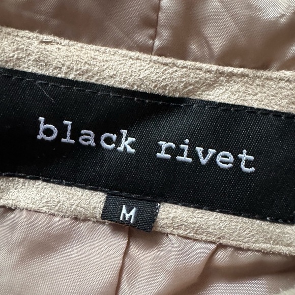 Black rivet tan fringe western wear blogger jacket women faux suede Size Med EUC - Picture 3 of 7